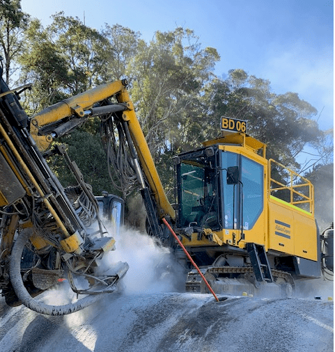 Beards Drilling crew using advanced equipment for geotechnical drilling services Queensland, showcasing site investigation techniques.